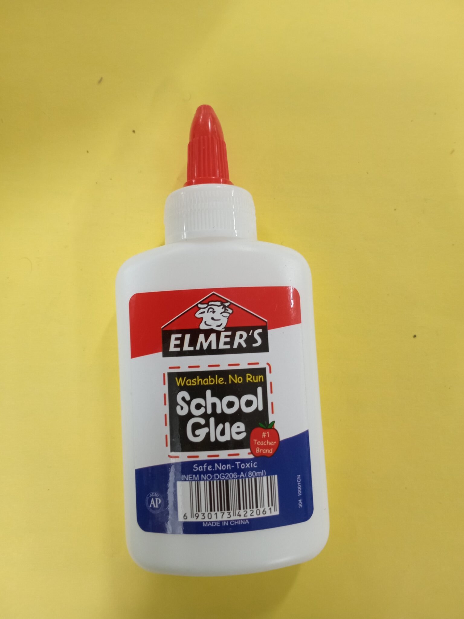 2025/06/JPEG_20260930_132529_8889208365407640265-scaled.jpg Elmer's School Glue 80 ml - Image 1